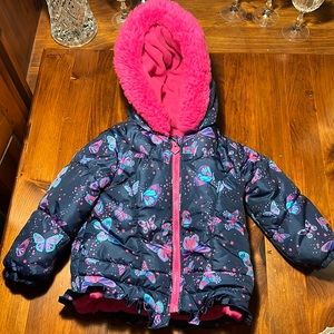 London Fog Little Girls size 3T hooded puffer coat